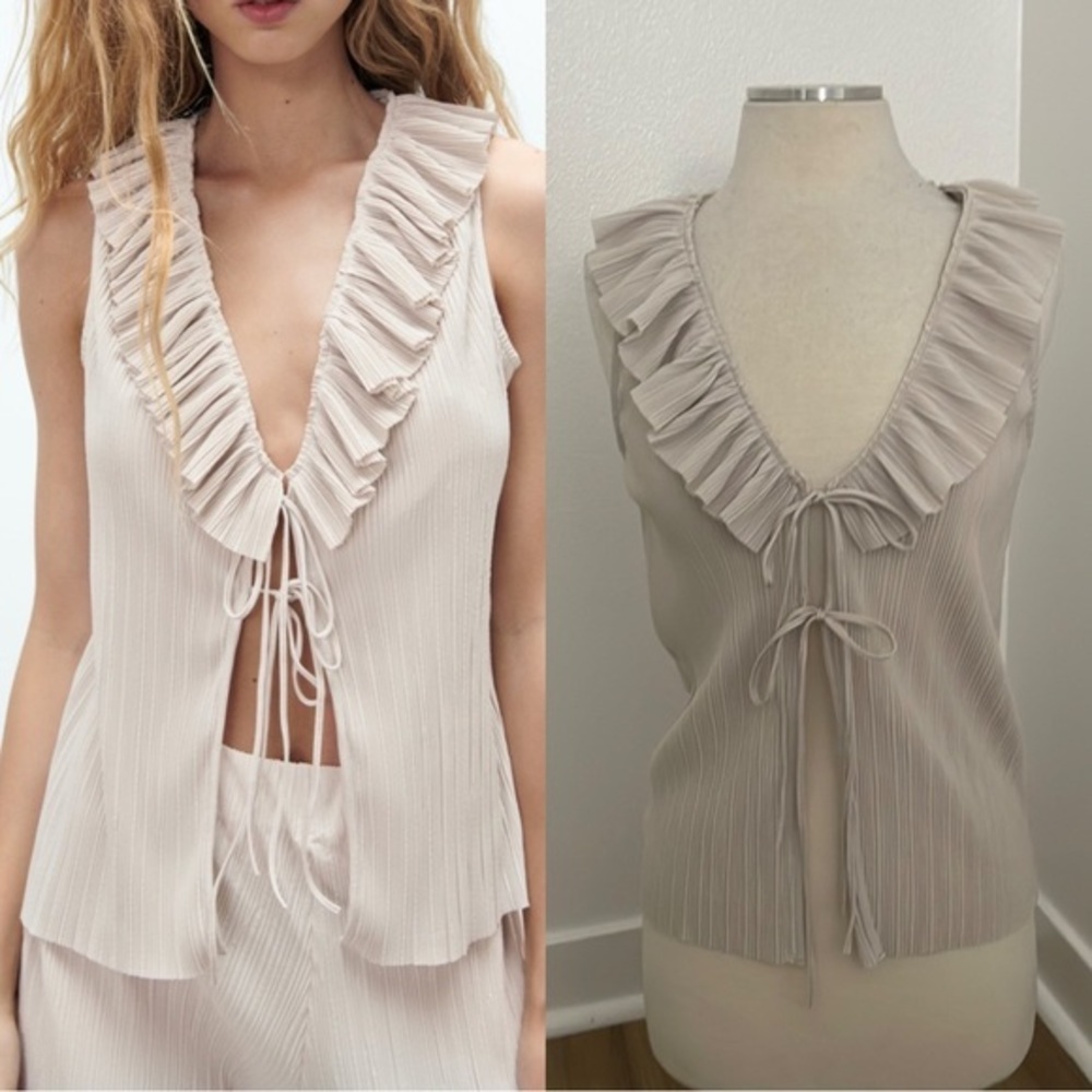 Zara‎ Ruffle Top